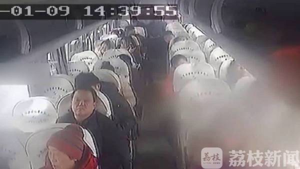 鄭州大巴車租賃，春運(yùn)乘坐大巴車需要注意行車安全